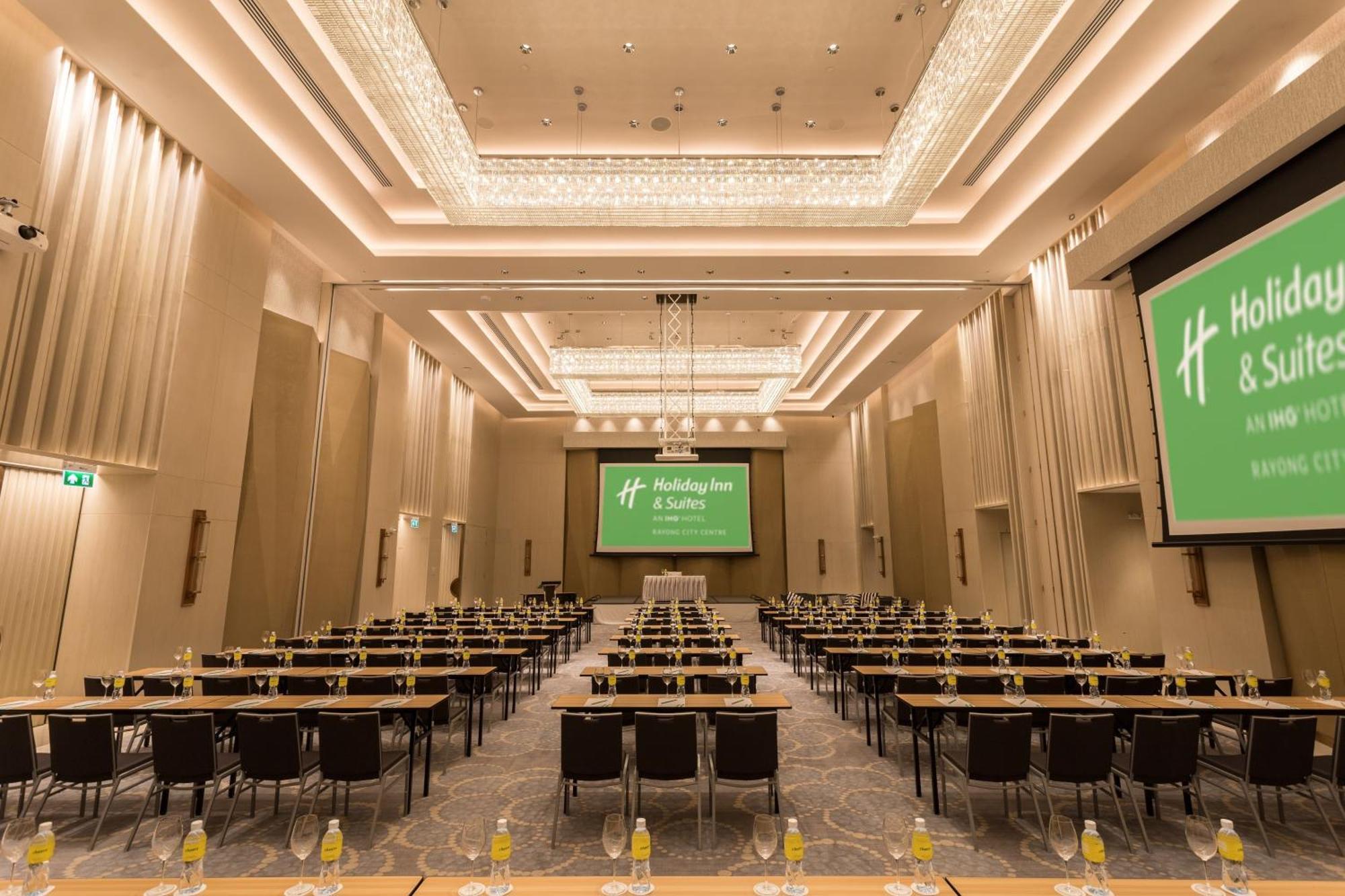 Holiday Inn & Suites Rayong City Centre By Ihg Exterior foto