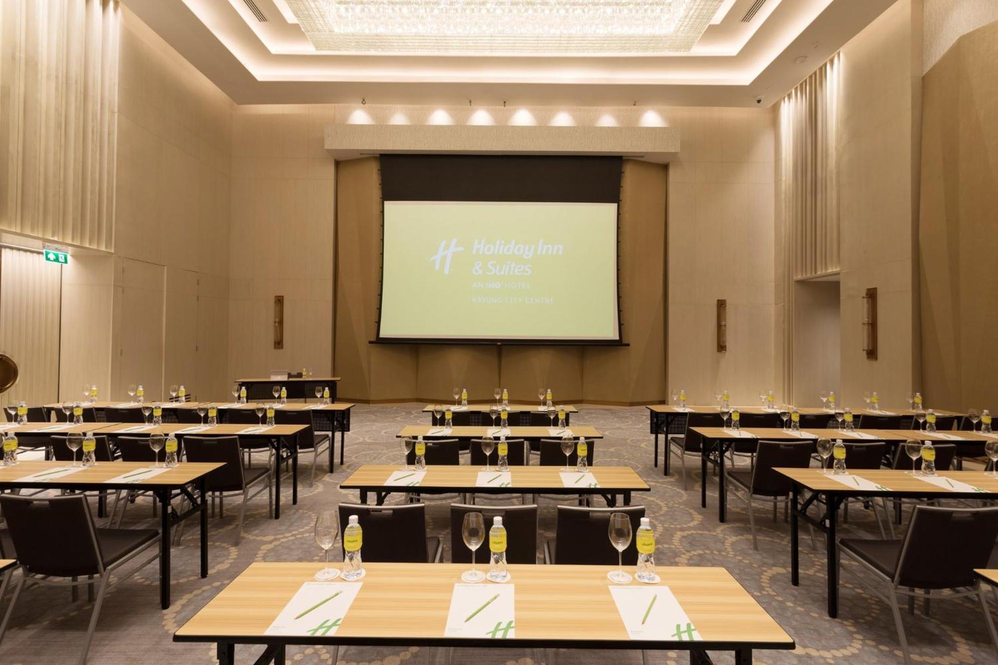 Holiday Inn & Suites Rayong City Centre By Ihg Exterior foto