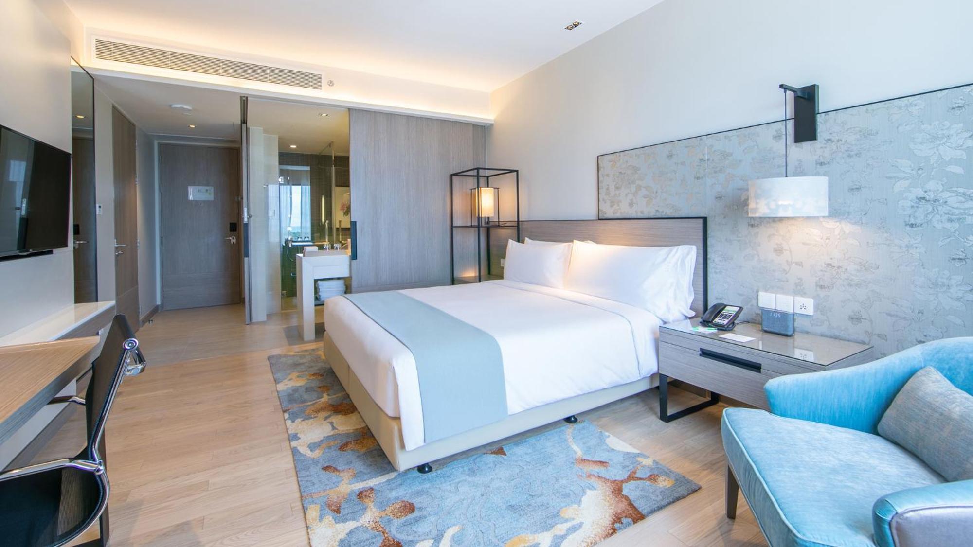 Holiday Inn & Suites Rayong City Centre By Ihg Exterior foto
