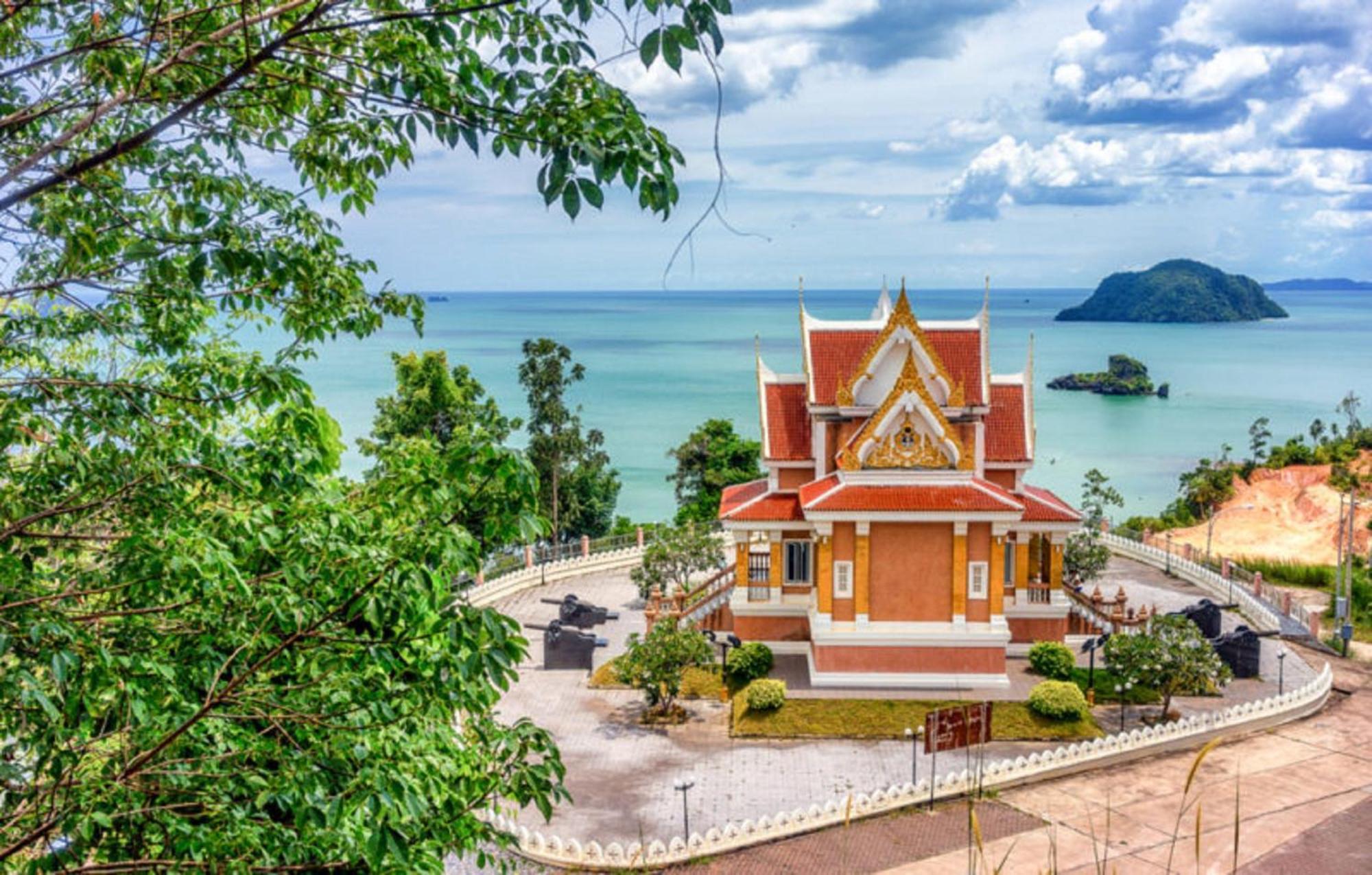 Holiday Inn & Suites Rayong City Centre By Ihg Exterior foto